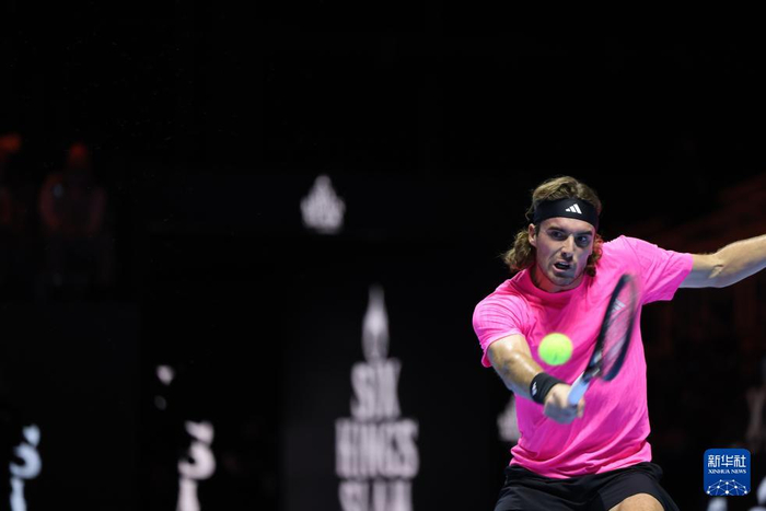 日本网球队绝地反击英国网球队，西西帕斯高光表现