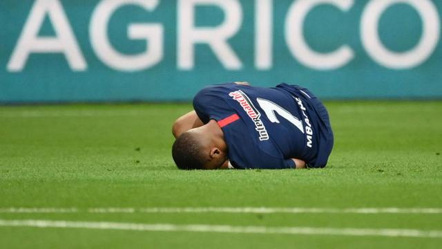 法国巨星受伤,巴黎圣日耳曼客场败局 法国巨星受伤,巴黎圣日耳曼客场败局