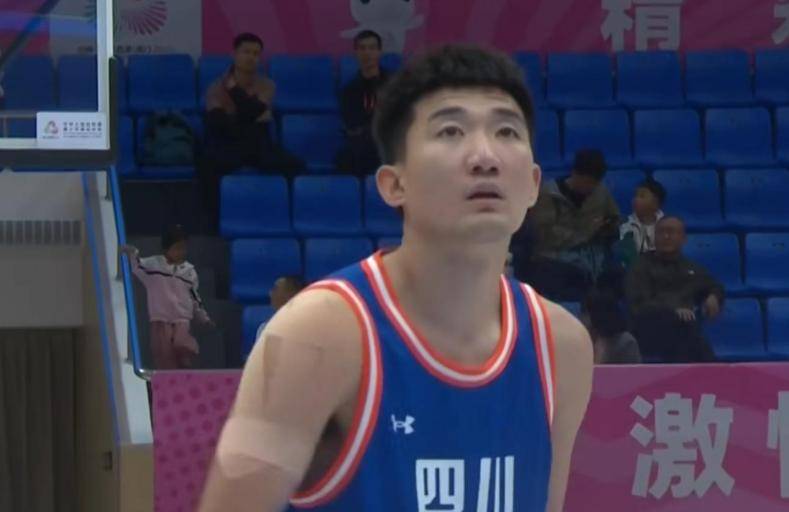 篮网碾压福建队,孙铭徽带队取胜 篮网碾压福建队,孙铭徽带队取胜