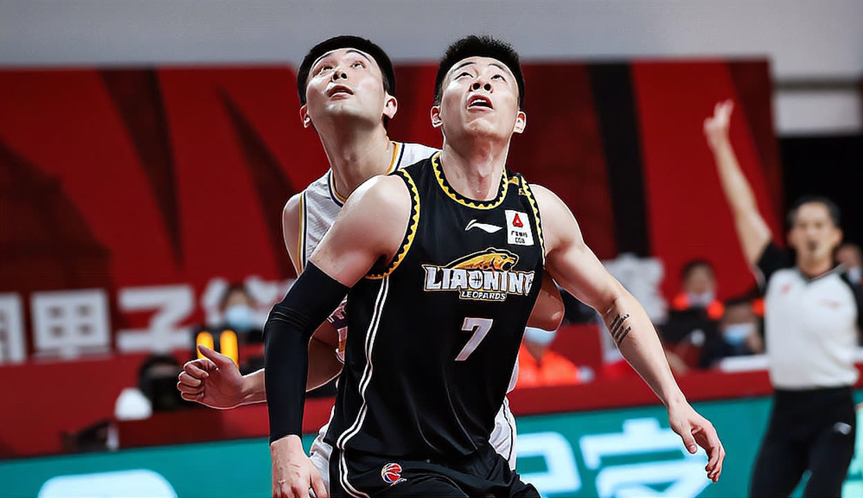 太阳轻取鹈鹕，张镇麟高光表现