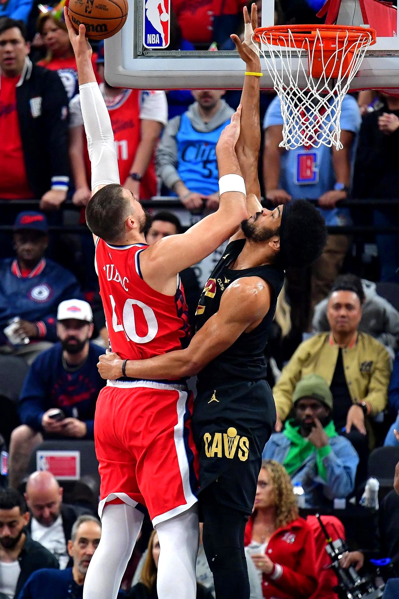 西部之战！快船击败火箭，取得五连胜